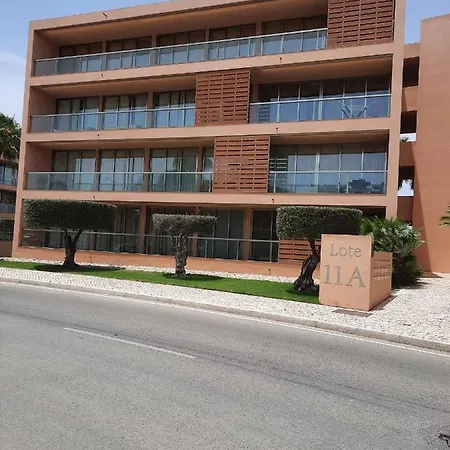 Lejlighed Salgados By The *